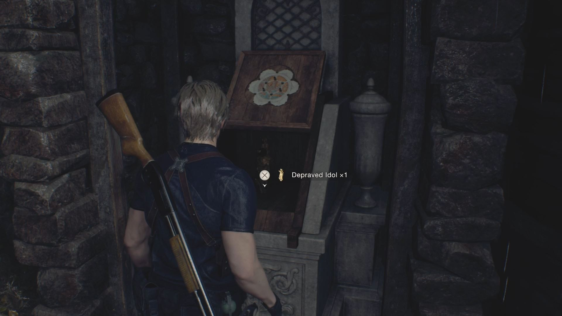 Resident Evil 4 Mausoleum lantern puzzle solution, how to get Salazar  Family Insignia